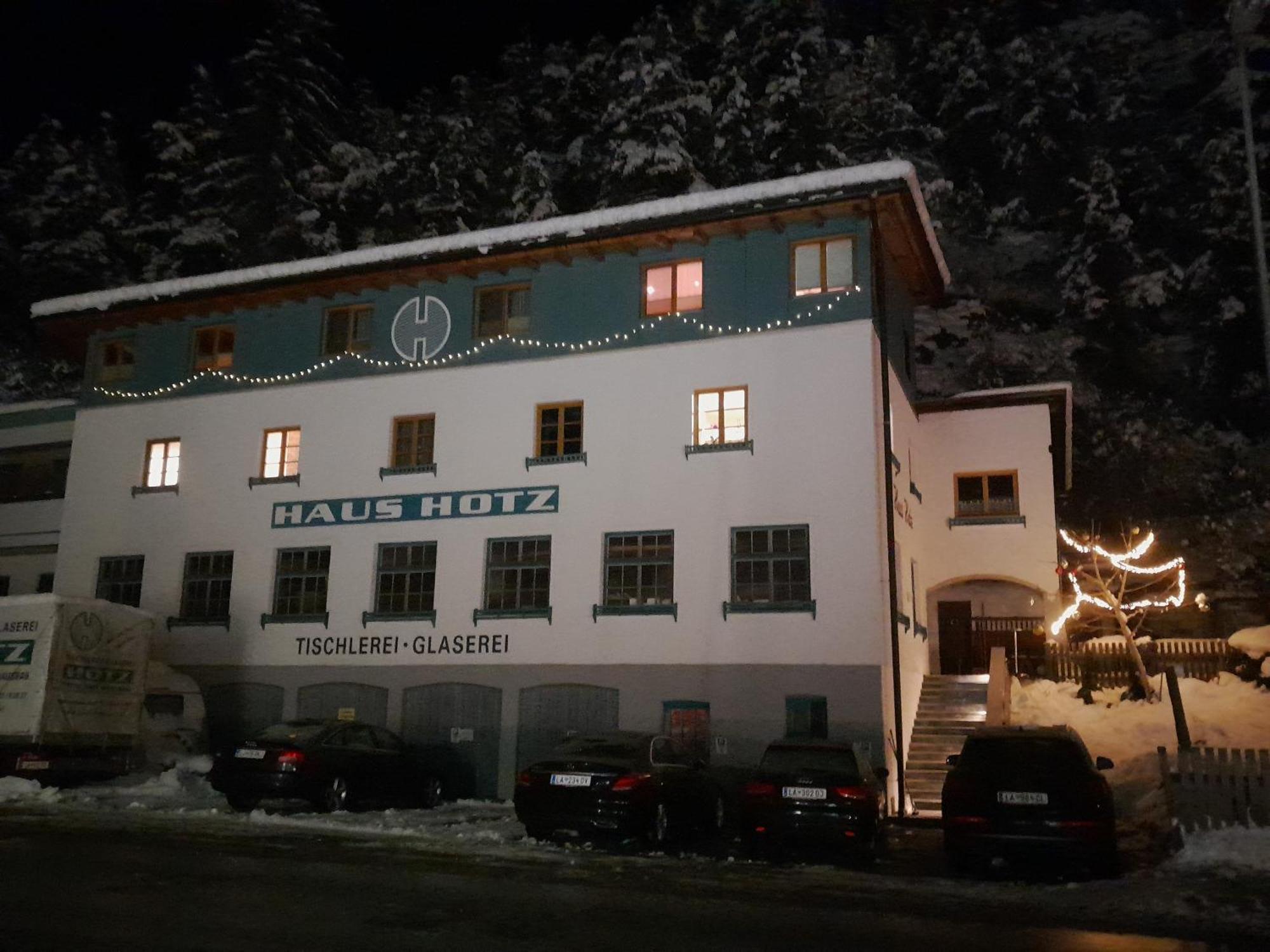 Haus Hotz Apart Talblick Grins エクステリア 写真